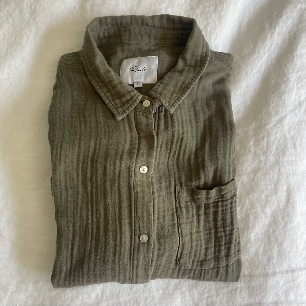Rails Ellis Gauzy Lightweight 100% Cotton Green Long Sleeve Button Down Top